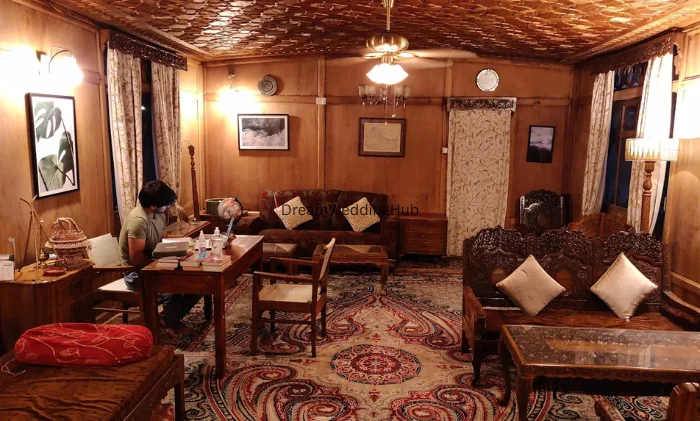 Omar Khayam HouseBoat Retreat